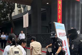 德科：巴萨需要彻底改变 球队严重的财务问题会影响教练执教意愿